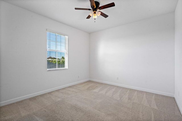 916 Hookline Circle, Loxahatchee, FL 33470