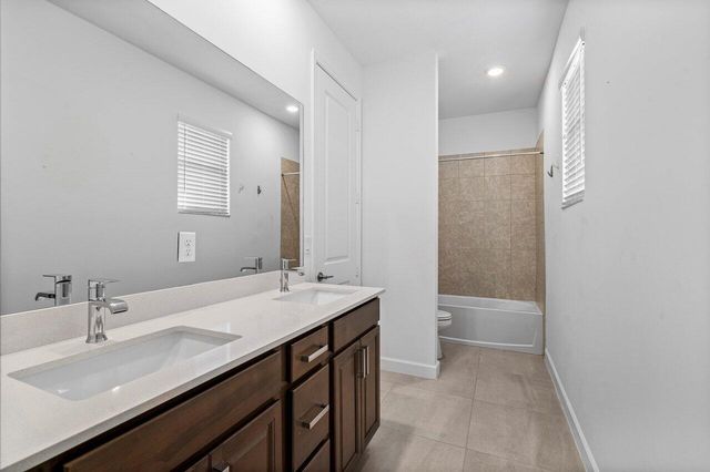 916 Hookline Circle, Loxahatchee, FL 33470