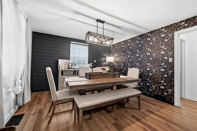 112 Kenmont Ave, Lower Burrell, PA 15068