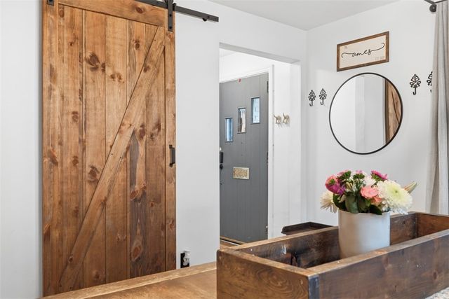 112 Kenmont Ave, Lower Burrell, PA 15068