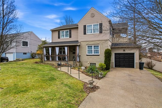 112 Kenmont Ave, Lower Burrell, PA 15068