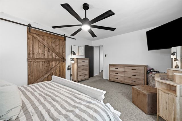 112 Kenmont Ave, Lower Burrell, PA 15068