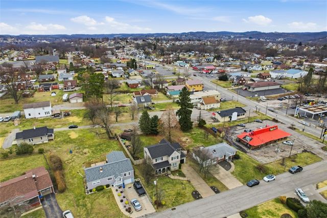 112 Kenmont Ave, Lower Burrell, PA 15068