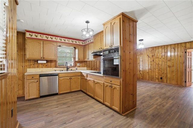 114 Davis Drive, Cartersville, GA 30120