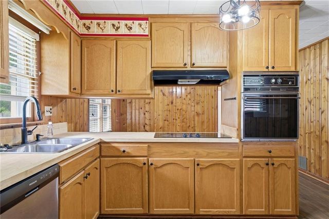 114 Davis Drive, Cartersville, GA 30120