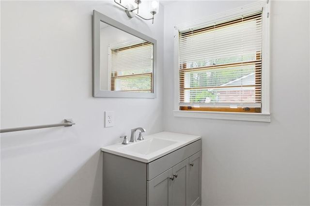 114 Davis Drive, Cartersville, GA 30120