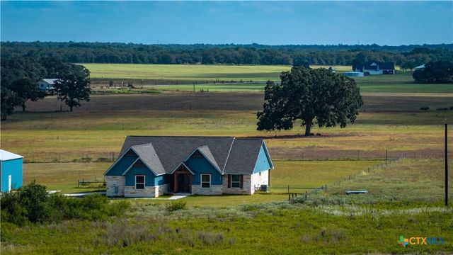 5476 County Road 427, Stockdale, TX 78160