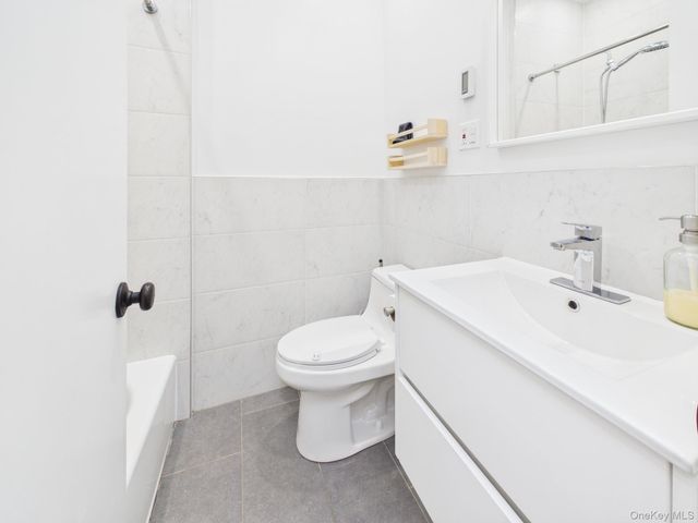 3 Jardine Place, Brooklyn, NY 11233