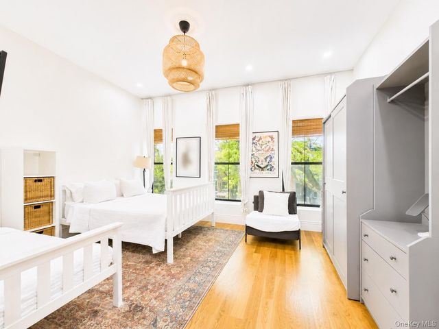 3 Jardine Place, Brooklyn, NY 11233