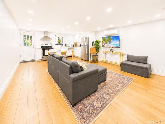 3 Jardine Place, Brooklyn, NY 11233