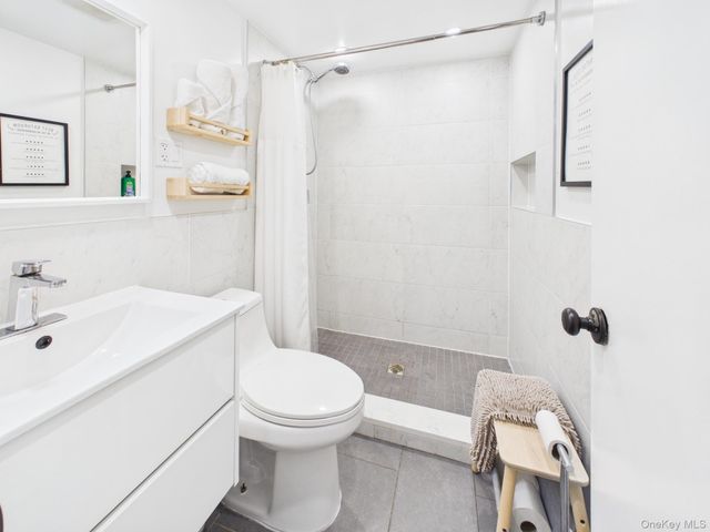 3 Jardine Place, Brooklyn, NY 11233