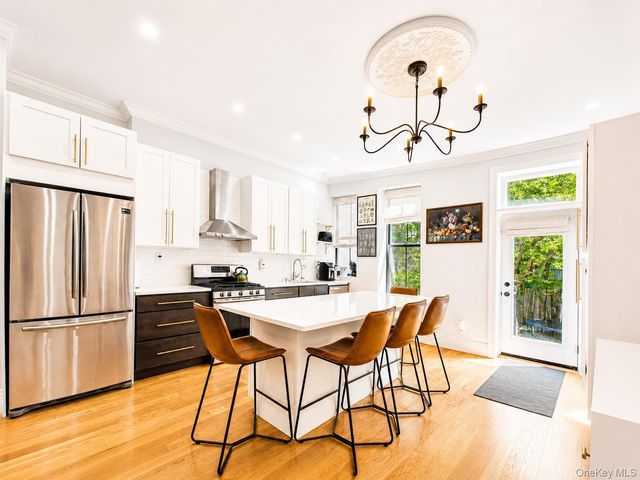 3 Jardine Place, Brooklyn, NY 11233