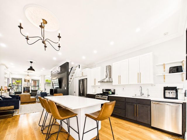 3 Jardine Place, Brooklyn, NY 11233