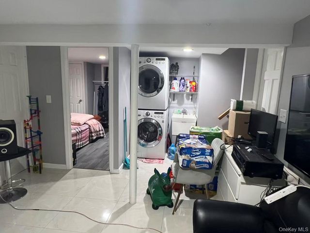 14412 68th Road, Flushing, NY 11367