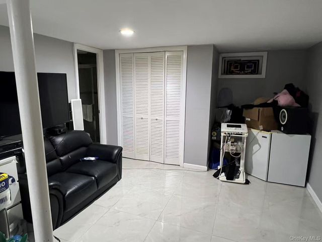 14412 68th Road, Flushing, NY 11367