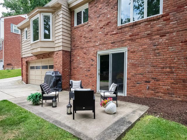 724 Scrubgrass ROAD, Mt Lebanon, PA 15243