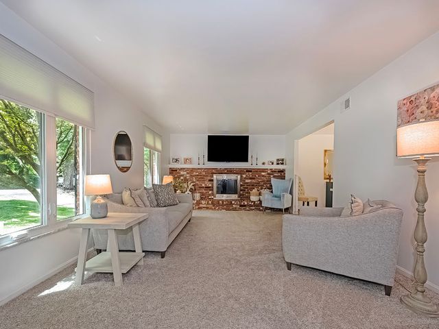 724 Scrubgrass ROAD, Mt Lebanon, PA 15243