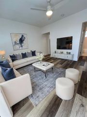 571 NE 67th 3, Miami, FL 33138