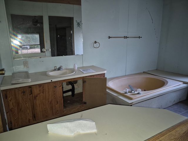 2201 Cadiz Circle, Granbury, TX 76048