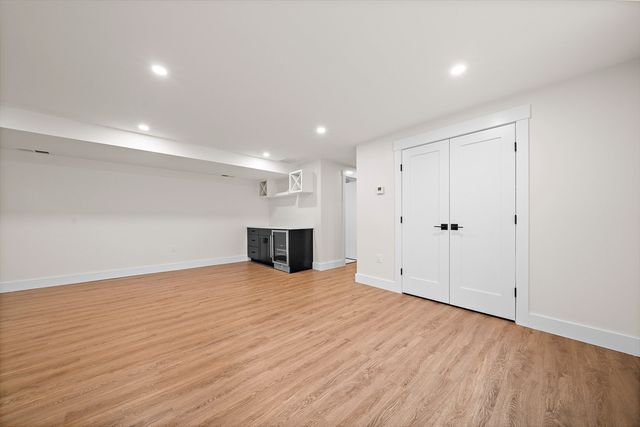 11 Jasset St 11, Newton, MA 02458