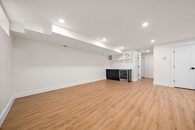 11 Jasset St 11, Newton, MA 02458