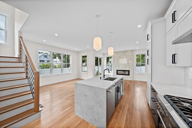 11 Jasset St 11, Newton, MA 02458