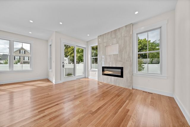 11 Jasset St 11, Newton, MA 02458