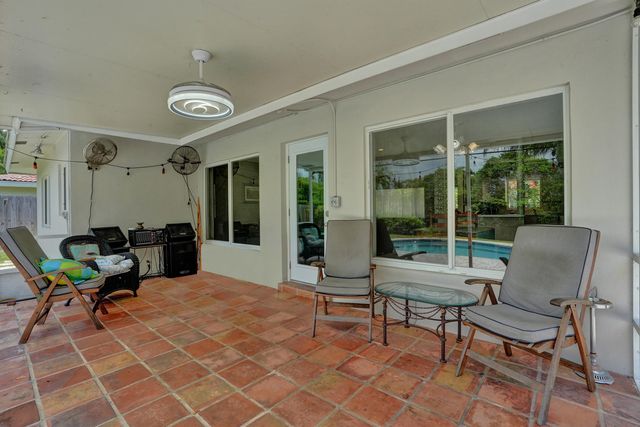 3560 Lloyd Drive, Oakland Park, FL 33309