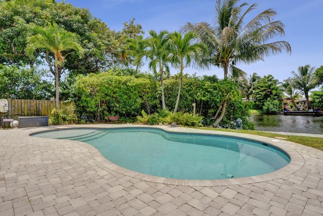 3560 Lloyd Drive, Oakland Park, FL 33309
