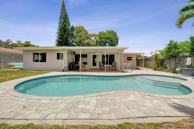 3560 Lloyd Drive, Oakland Park, FL 33309