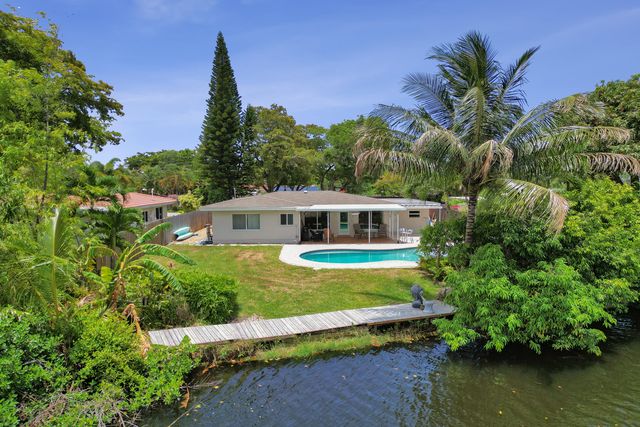 3560 Lloyd Drive, Oakland Park, FL 33309