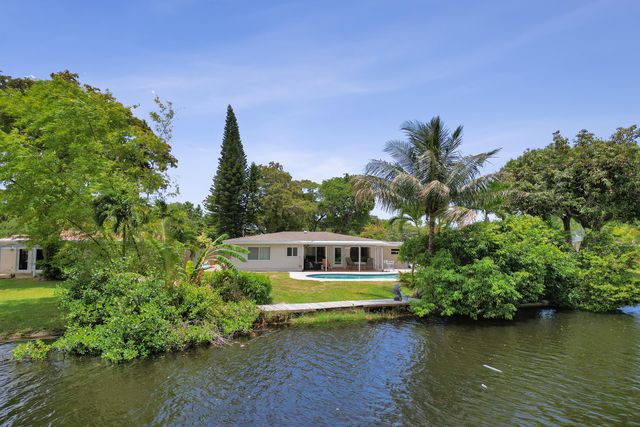 3560 Lloyd Drive, Oakland Park, FL 33309