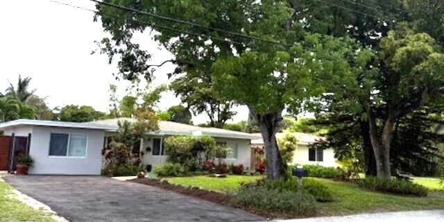 3560 Lloyd Drive, Oakland Park, FL 33309