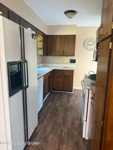 5301 Adkins Rd, Louisville, KY 40219