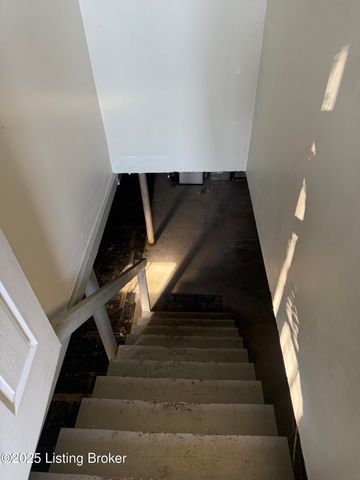 5301 Adkins Rd, Louisville, KY 40219