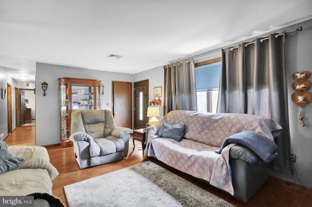 620 GOUGLERSVILLE RD, Reading, PA 19608