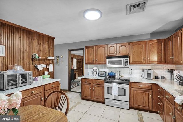 620 GOUGLERSVILLE RD, Reading, PA 19608