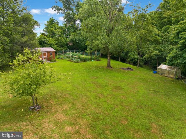620 GOUGLERSVILLE RD, Reading, PA 19608