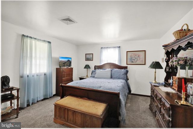 620 GOUGLERSVILLE RD, Reading, PA 19608
