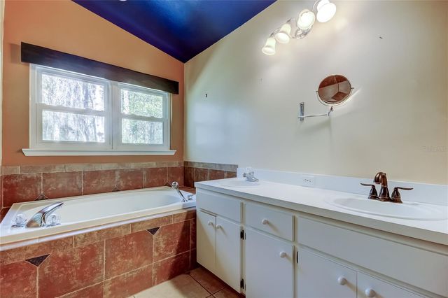 1795 BAYHILL DRIVE, Oldsmar, FL 34677