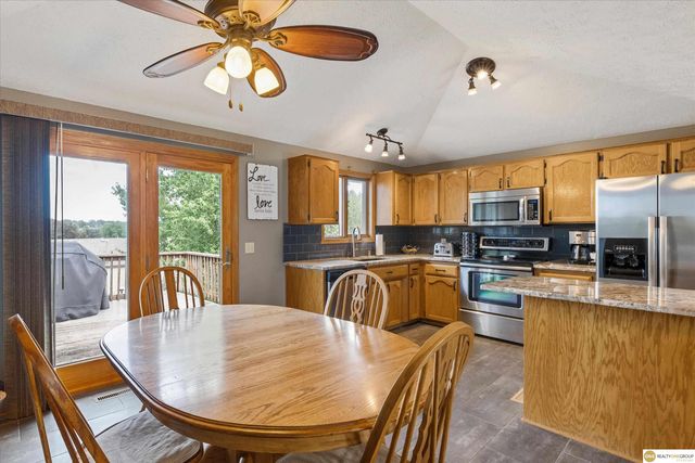 15312 Greene Avenue, Omaha, NE 68138