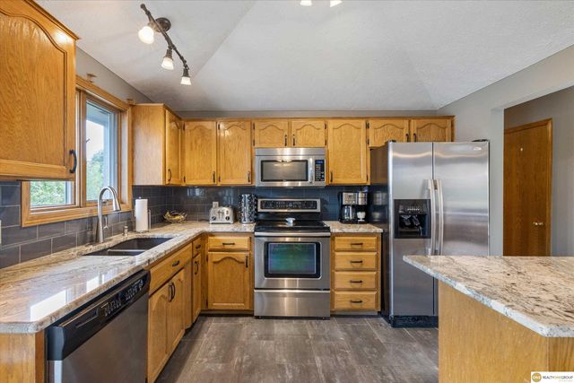 15312 Greene Avenue, Omaha, NE 68138