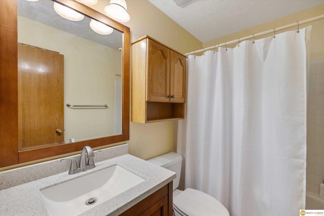 15312 Greene Avenue, Omaha, NE 68138