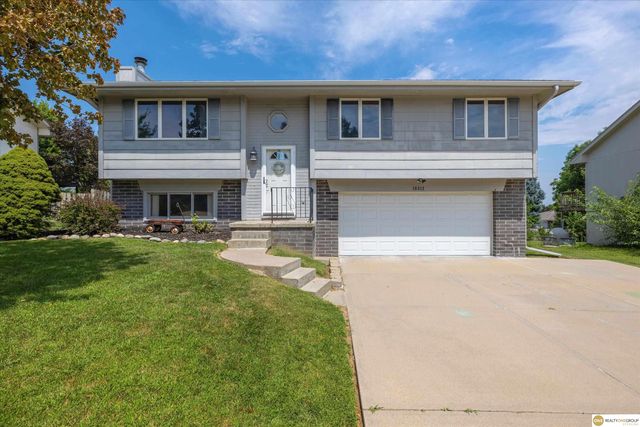 15312 Greene Avenue, Omaha, NE 68138