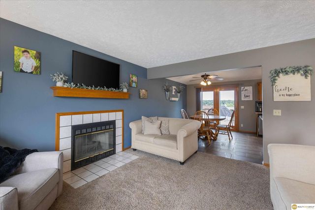 15312 Greene Avenue, Omaha, NE 68138