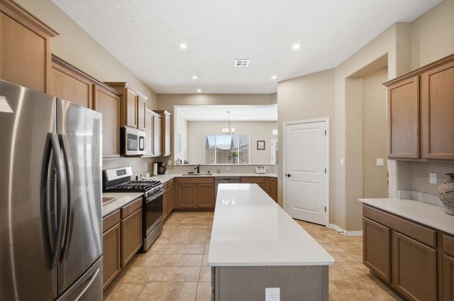 520 Pecos River Road SW, Los Lunas, NM 87031