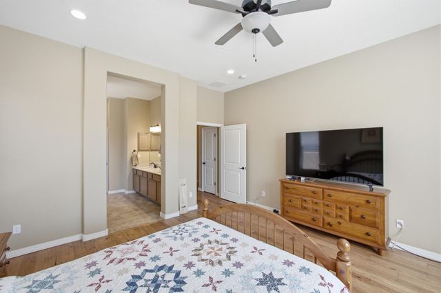 520 Pecos River Road SW, Los Lunas, NM 87031