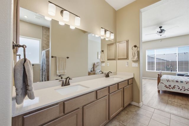 520 Pecos River Road SW, Los Lunas, NM 87031