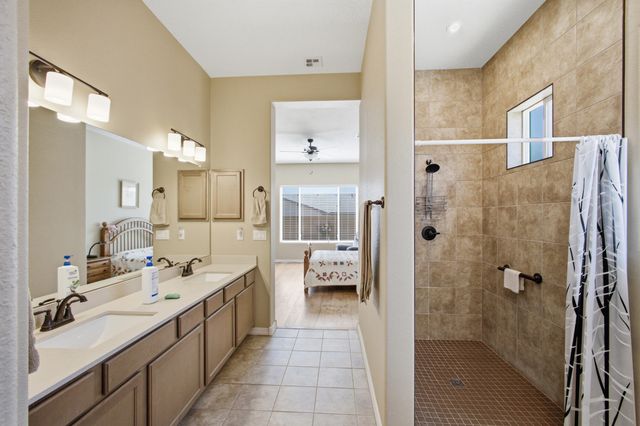 520 Pecos River Road SW, Los Lunas, NM 87031