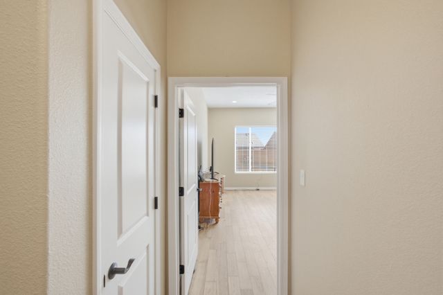 520 Pecos River Road SW, Los Lunas, NM 87031